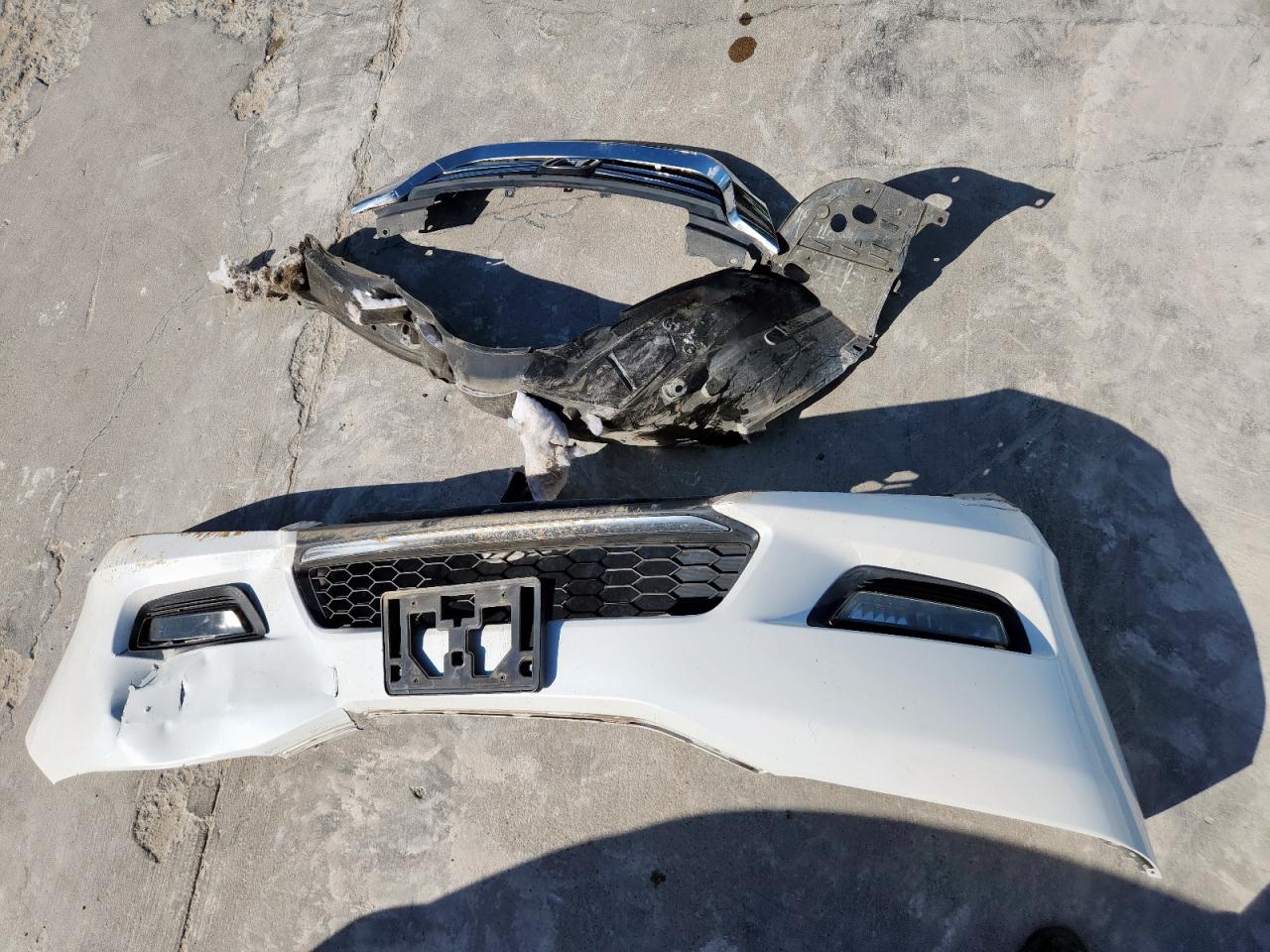 2015 Honda Accord Exl VIN: 1HGCR2F84FA082962 Lot: 85646275