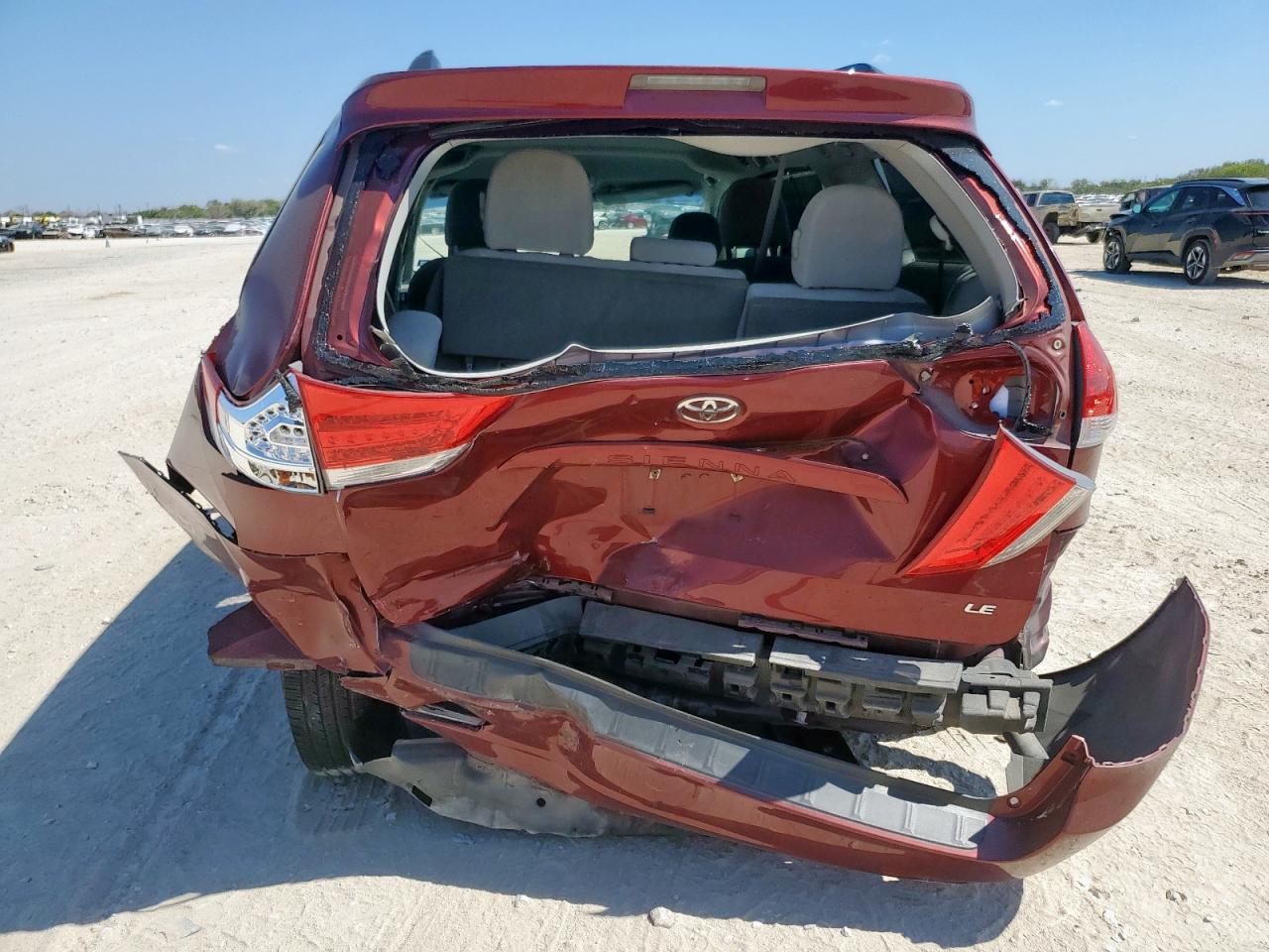 2013 Toyota Sienna Le VIN: 5TDKK3DC4DS298306 Lot: 85006295