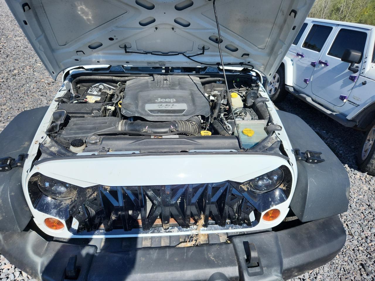 2013 Jeep Wrangler Unlimited Sport VIN: 1C4BJWDG6DL670091 Lot: 85764815