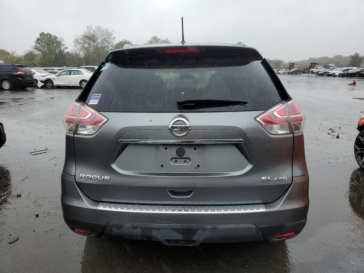 2015 Nissan Rogue S VIN: 5N1AT2MV5FC800731 Lot: 81956415
