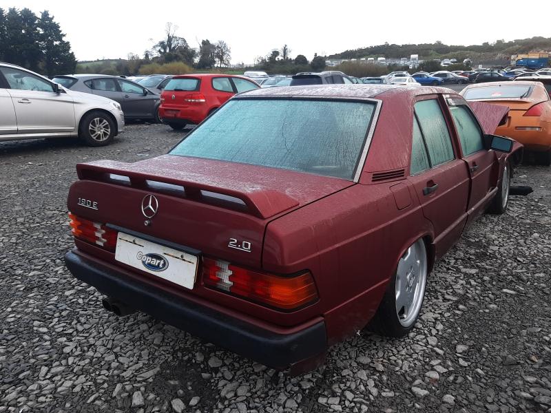 1992 MERCEDES 190E 