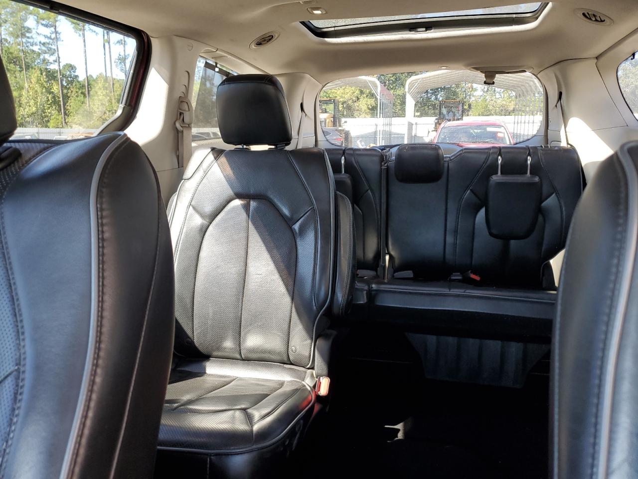 2018 Chrysler Pacifica Limited VIN: 2C4RC1GG3JR141353 Lot: 86873185