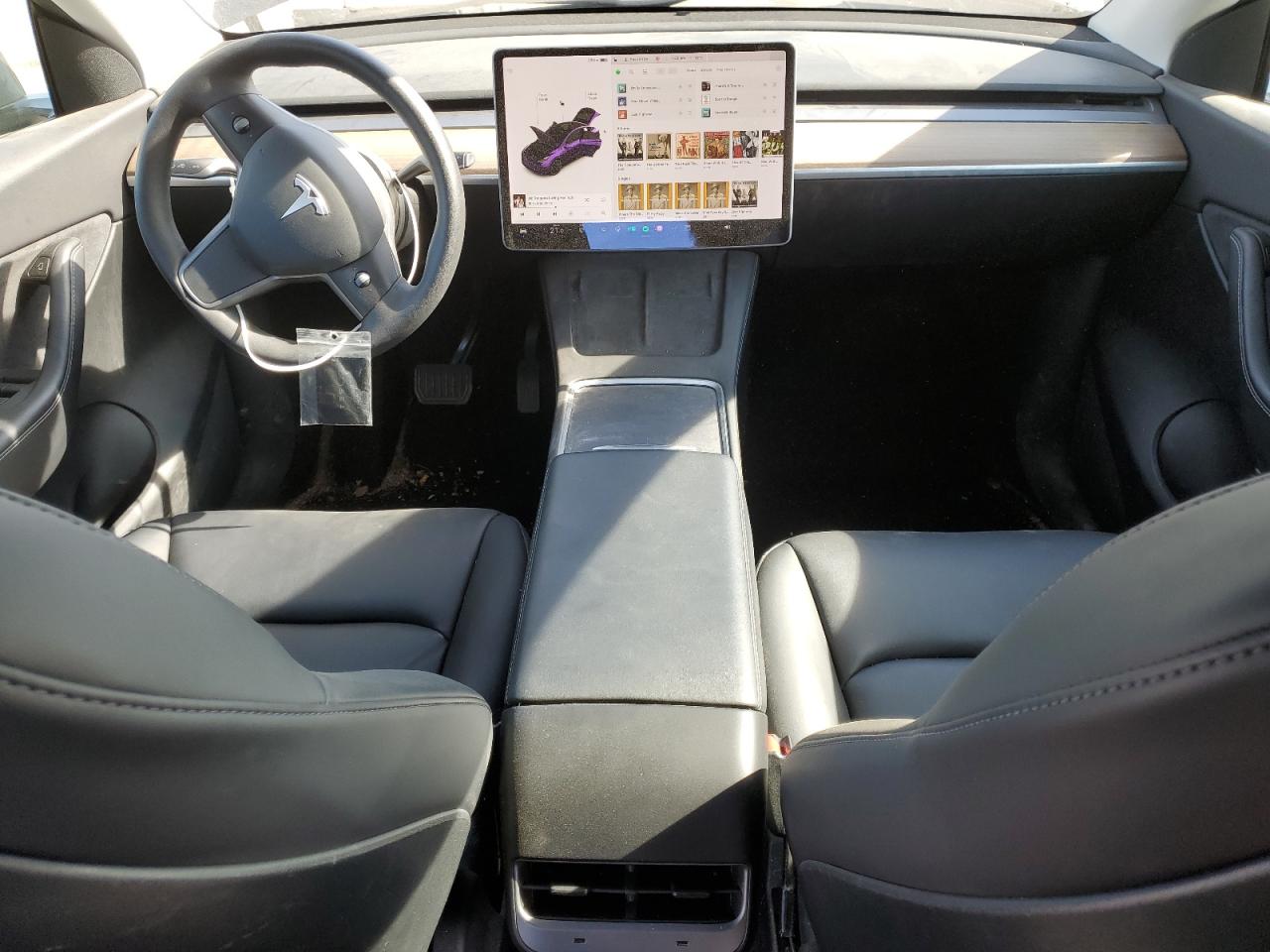 2021 Tesla Model Y VIN: 5YJYGAEE0MF187904 Lot: 84757105