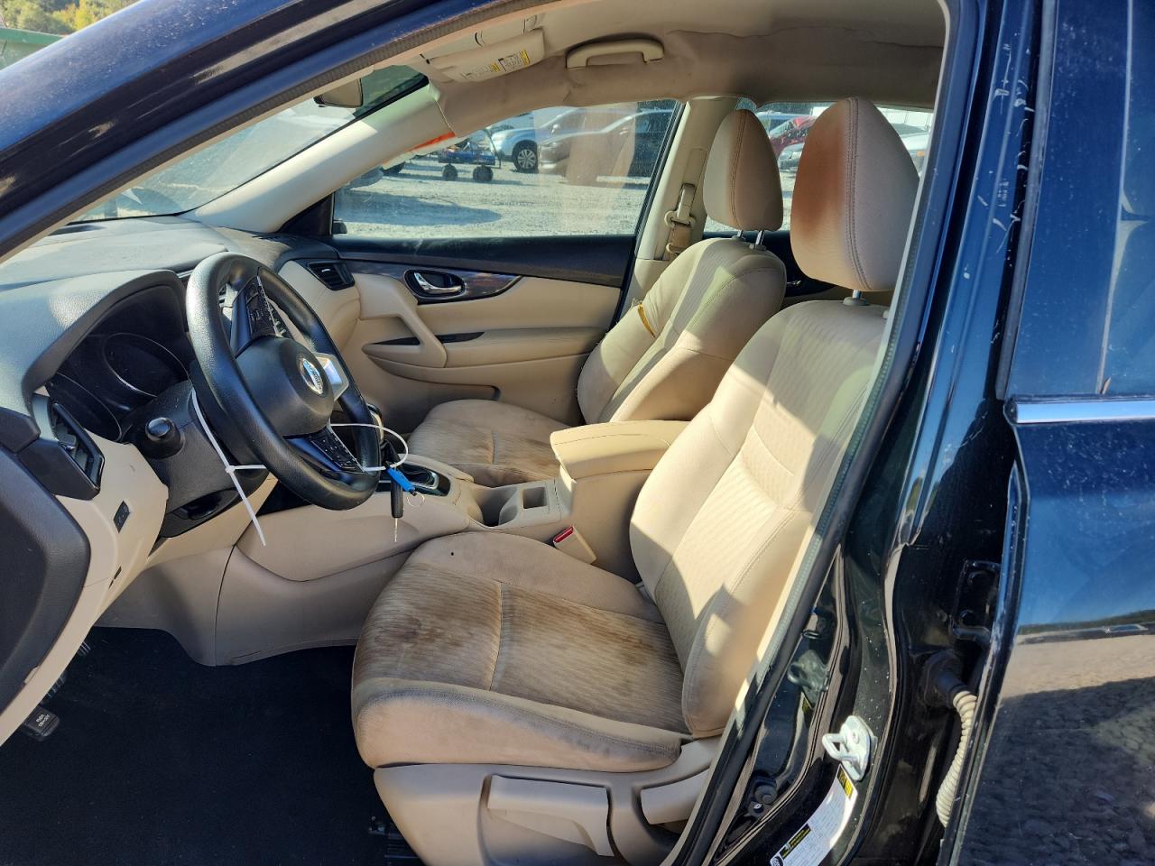 2017 Nissan Rogue S VIN: KNMAT2MT6HP500694 Lot: 84239605