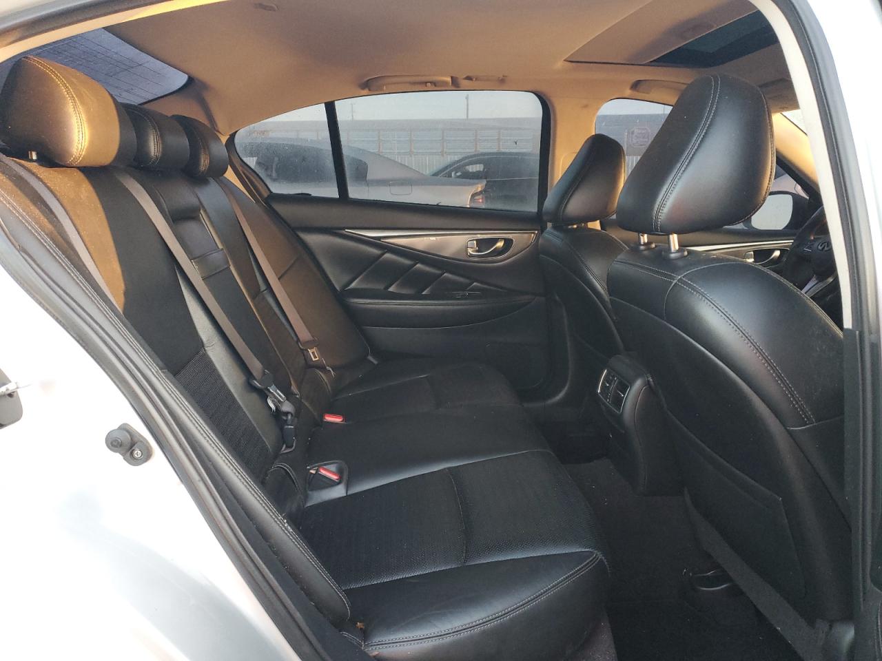 2018 Infiniti Q50 Luxe VIN: JN1EV7AP8JM360027 Lot: 82331625