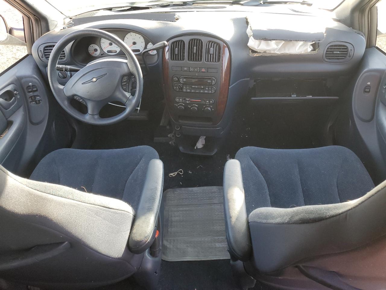 2003 Chrysler Town & Country Lx VIN: 2C4GP44333R153035 Lot: 90316985