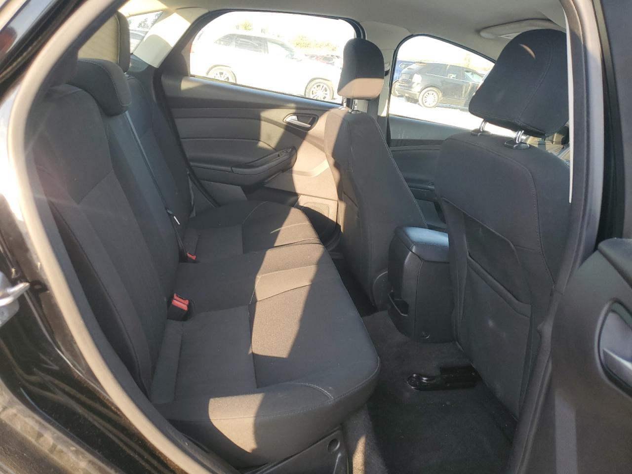 2017 Ford Focus Se VIN: 1FADP3FE5HL218176 Lot: 82007825