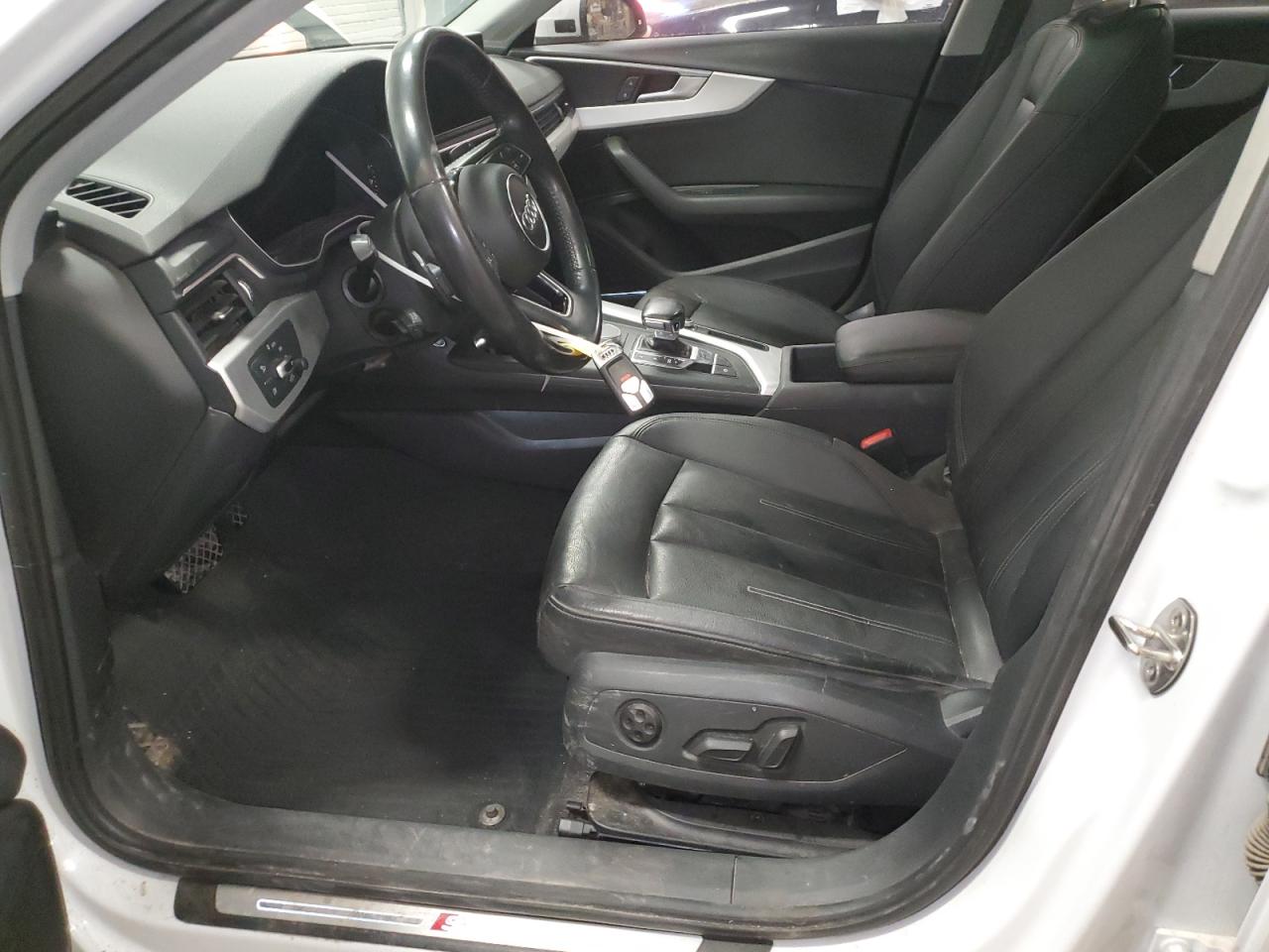 2017 Audi A4 Premium Plus VIN: WAUENAF41HN019613 Lot: 82323825