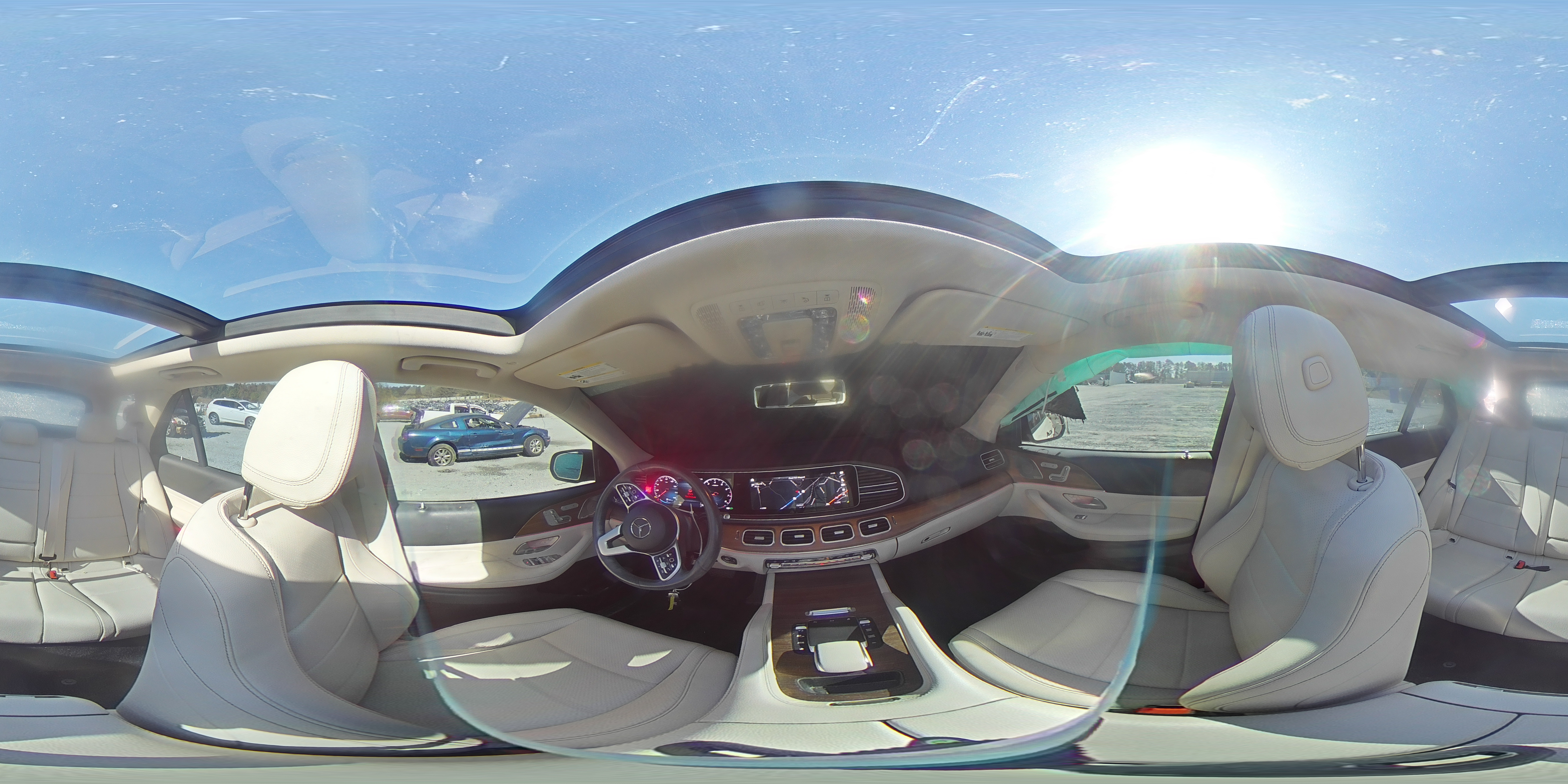 Фото: 4JGFB4JB6NA611689