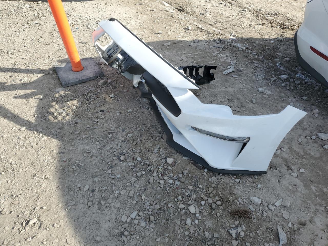 2018 Ford Mustang VIN: 1FA6P8TH6J5176972 Lot: 82636695