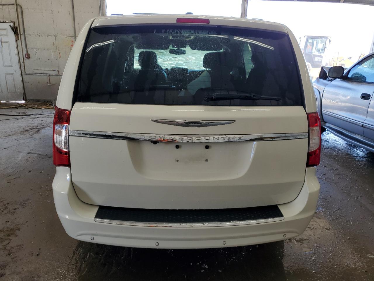 2013 Chrysler Town & Country Touring L VIN: 2C4RC1CG2DR606909 Lot: 84301655