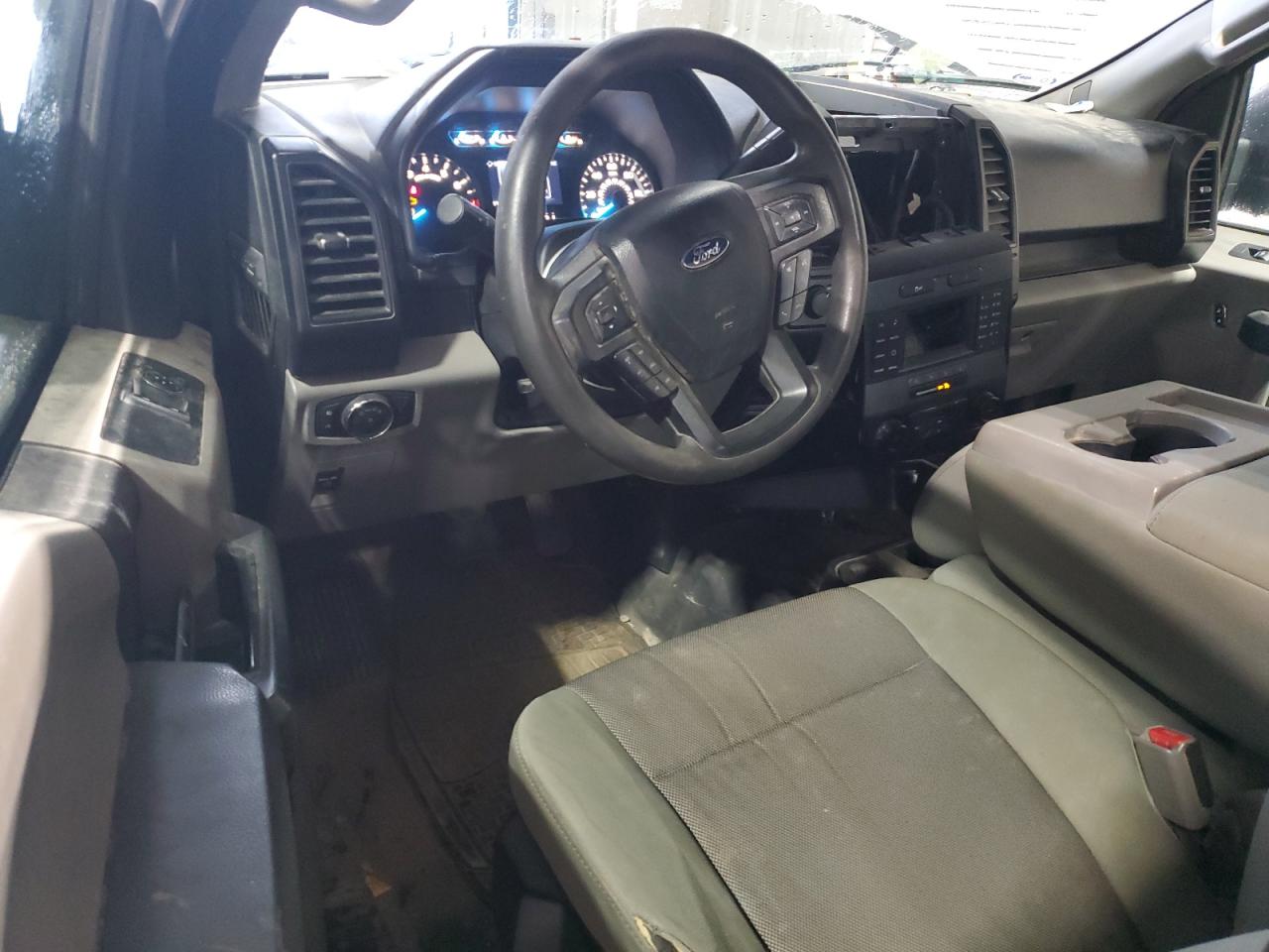 2017 Ford F150 VIN: 1FTMF1C85HKC40278 Lot: 90983645