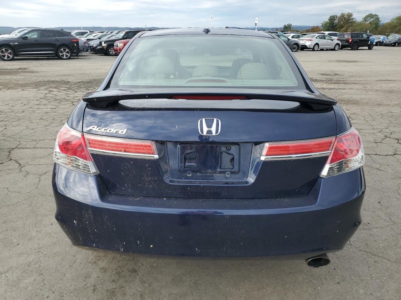2011 Honda Accord Exl VIN: 1HGCP2F89BA101229 Lot: 82502165