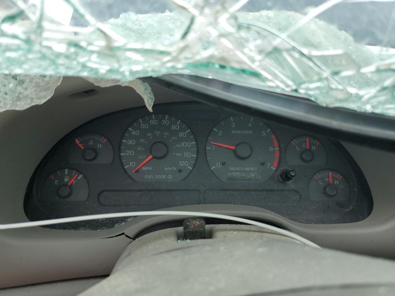 2002 Ford Mustang VIN: 1FAFP40462F220670 Lot: 85000515