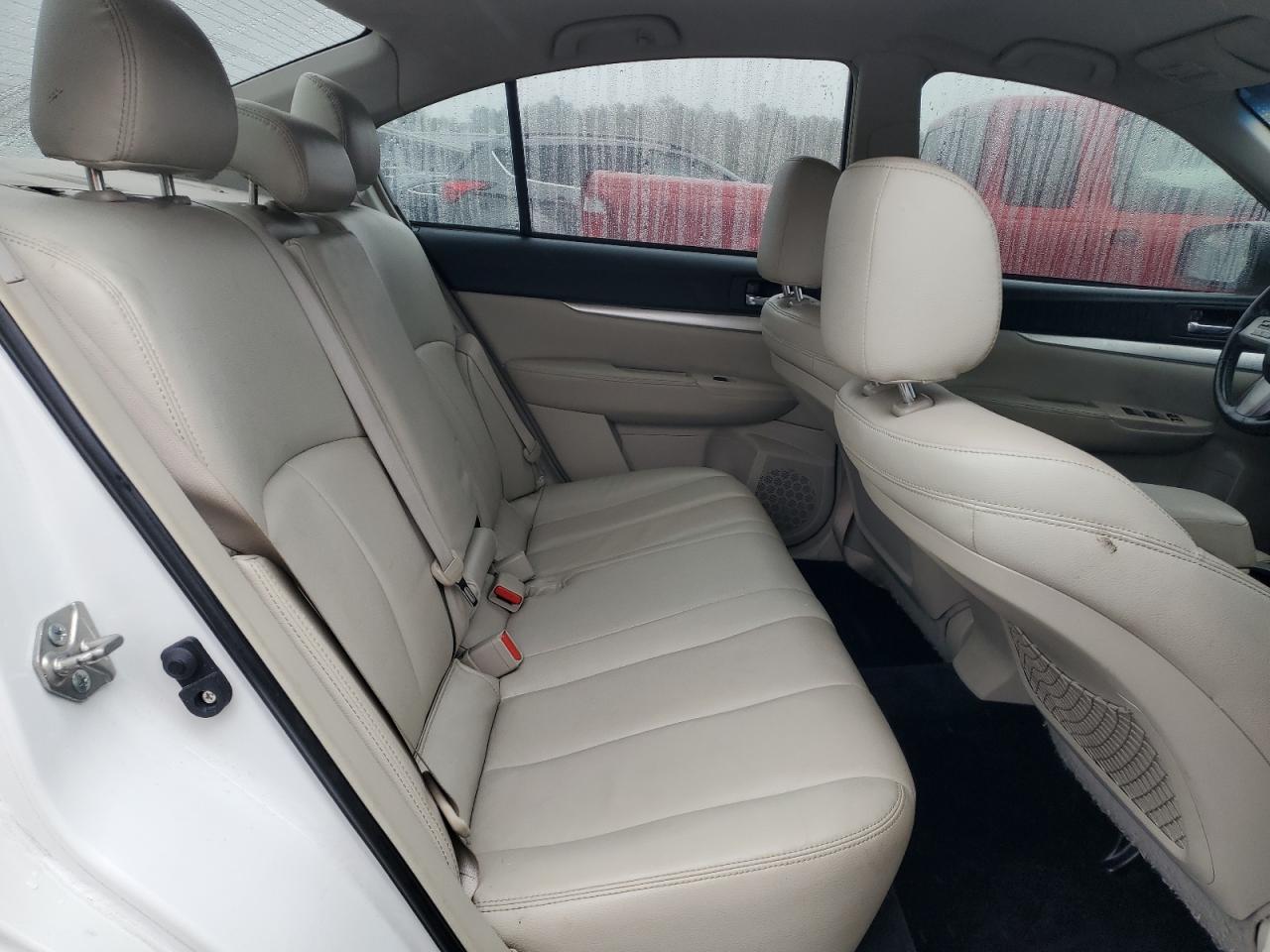 2010 Subaru Legacy 2.5I Premium VIN: 4S3BMBC60A3236415 Lot: 85858675