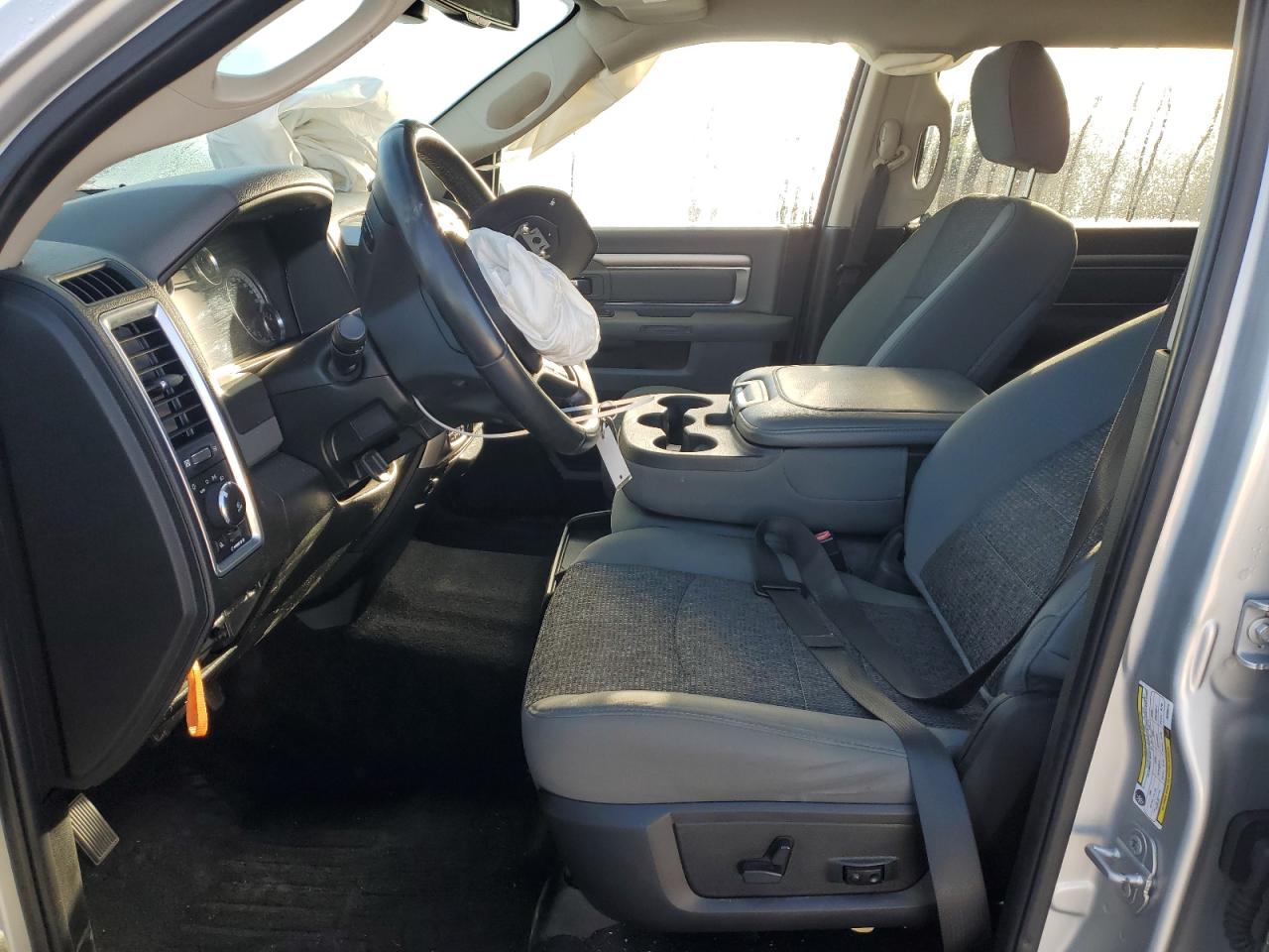 2018 Ram 1500 Slt VIN: 3C6RR7LT8JG235214 Lot: 87067155