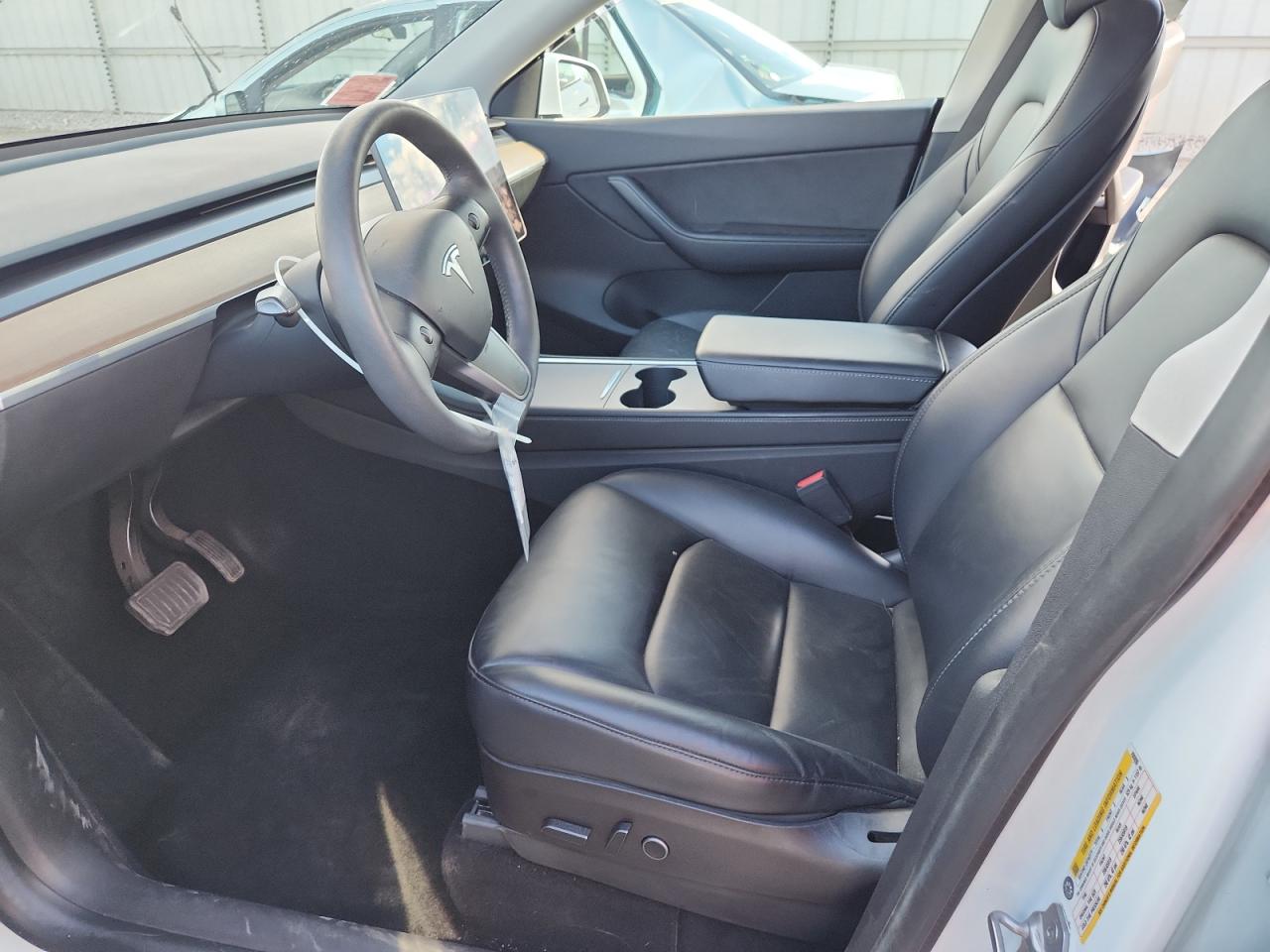 2021 Tesla Model Y VIN: 5YJYGDEE4MF200896 Lot: 85869335