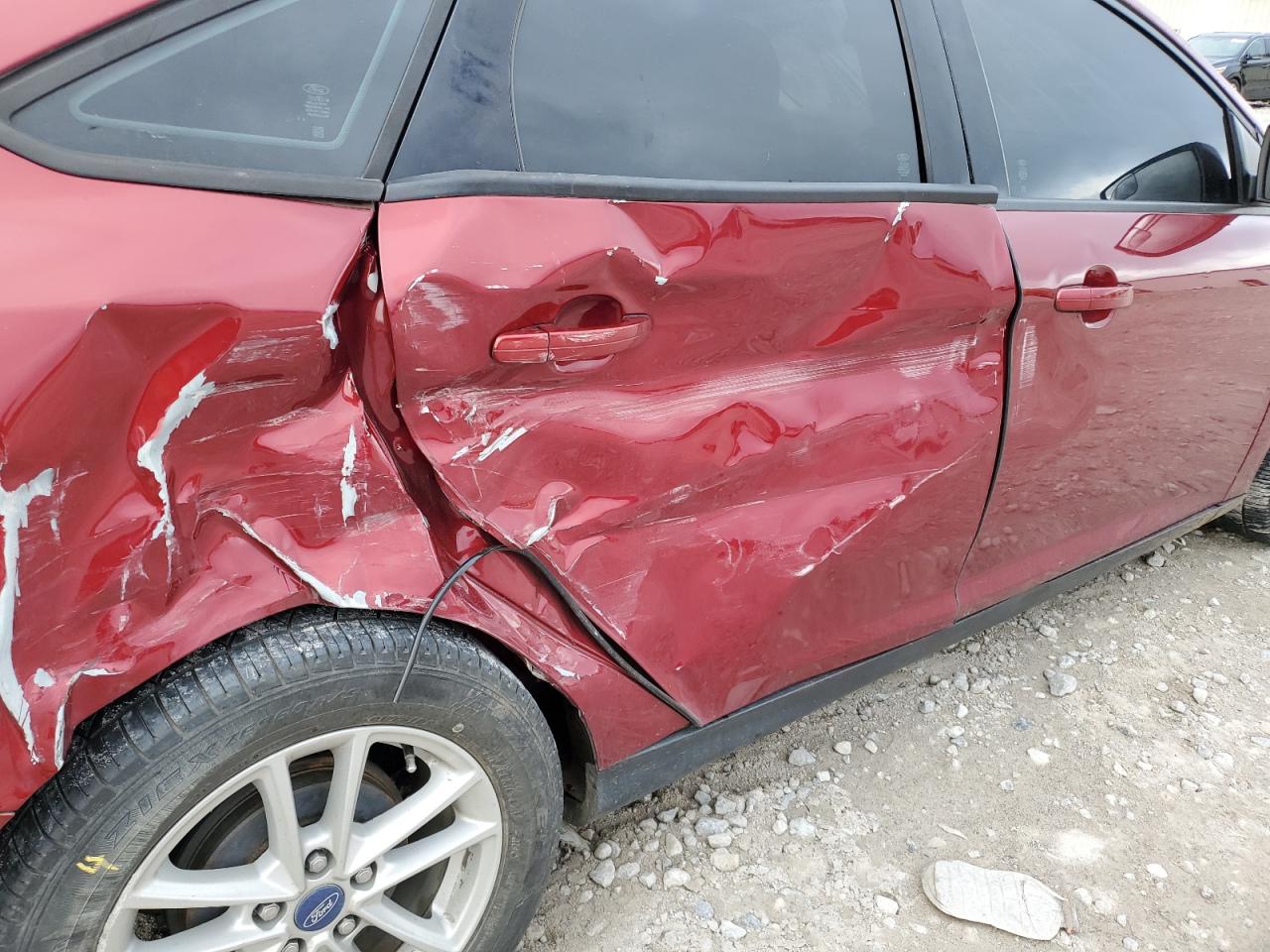 2016 Ford Focus Se VIN: 1FADP3F26GL293182 Lot: 82233035