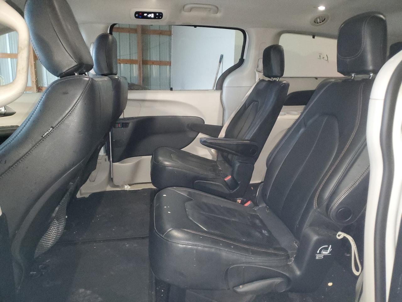 2020 Chrysler Pacifica Touring L VIN: 2C4RC1BG7LR185592 Lot: 90436205