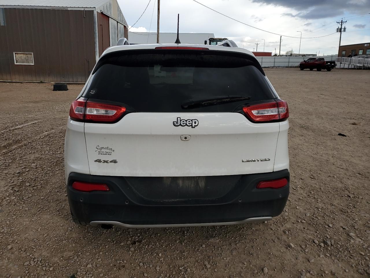 2018 Jeep Cherokee Limited VIN: 1C4PJMDB4JD567711 Lot: 90991995