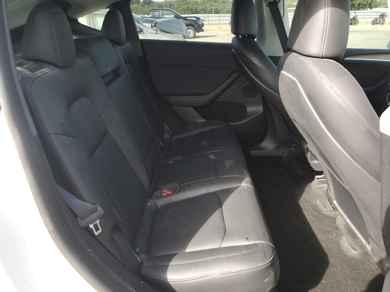 2022 Tesla Model Y VIN: 7SAYGDEE8NA021181 Lot: 84993315