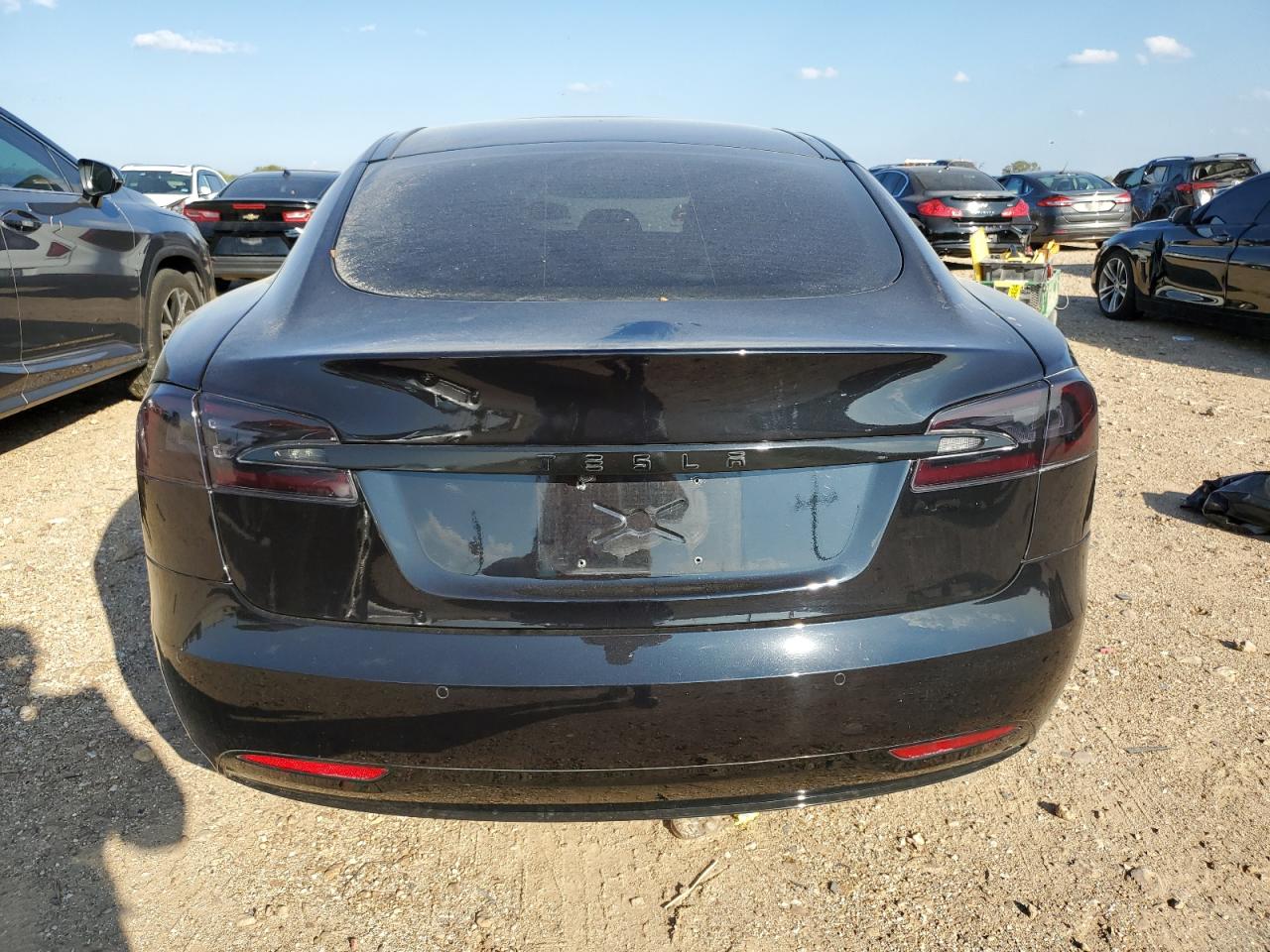 2016 Tesla Model S VIN: 5YJSA1E45GF139477 Lot: 82681965
