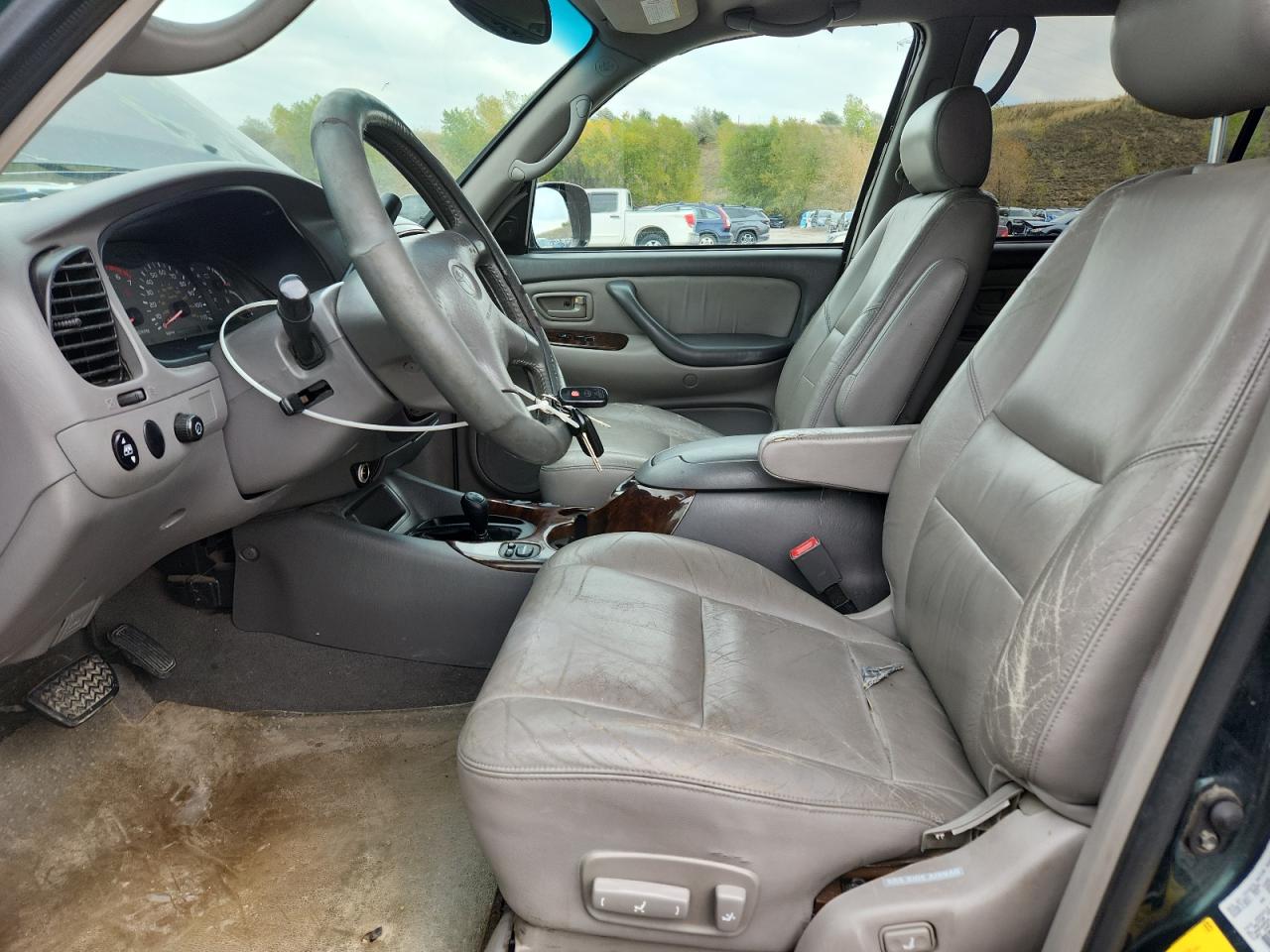 2002 Toyota Sequoia Limited VIN: 5TDBT48A62S072325 Lot: 82201365