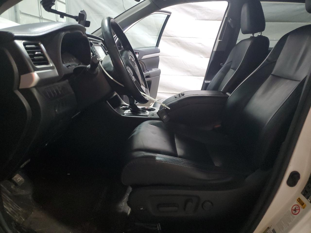 2016 Toyota Highlander Xle VIN: 5TDJKRFH3GS246628 Lot: 89883535