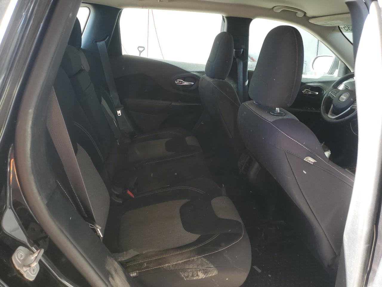 2014 Jeep Cherokee Sport VIN: 1C4PJMAB6EW255811 Lot: 86102535