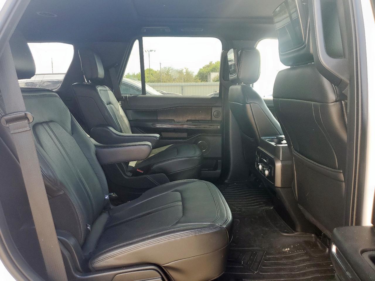 2018 Ford Expedition Limited VIN: 1FMJU1KT7JEA01832 Lot: 84660525