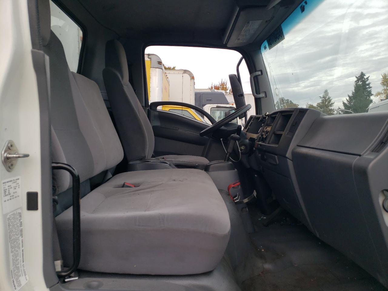 2018 Isuzu Nqr Box Truck VIN: JALE5W161J7900703 Lot: 84548175