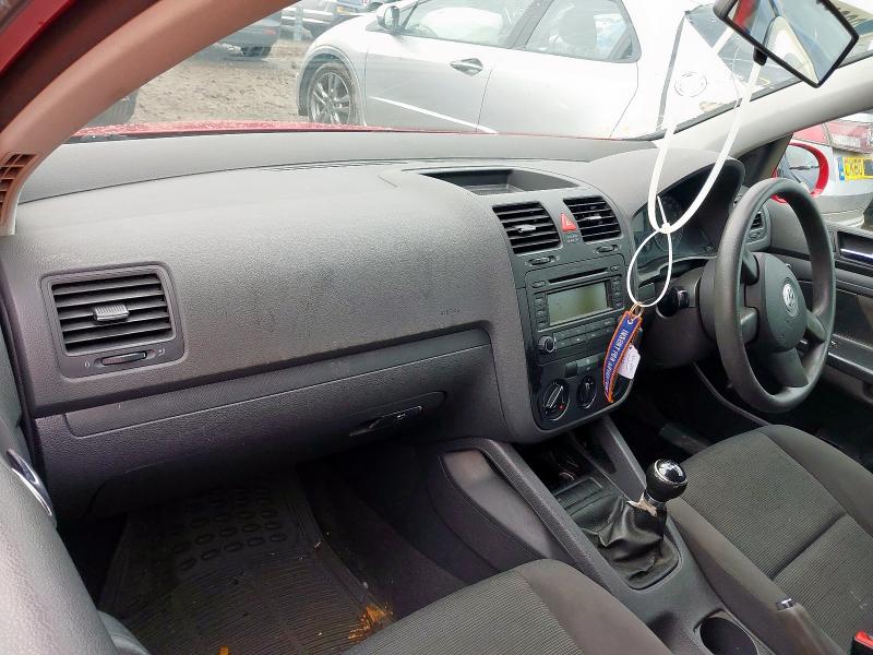 2004 VOLKSWAGEN GOLF S SDI 
