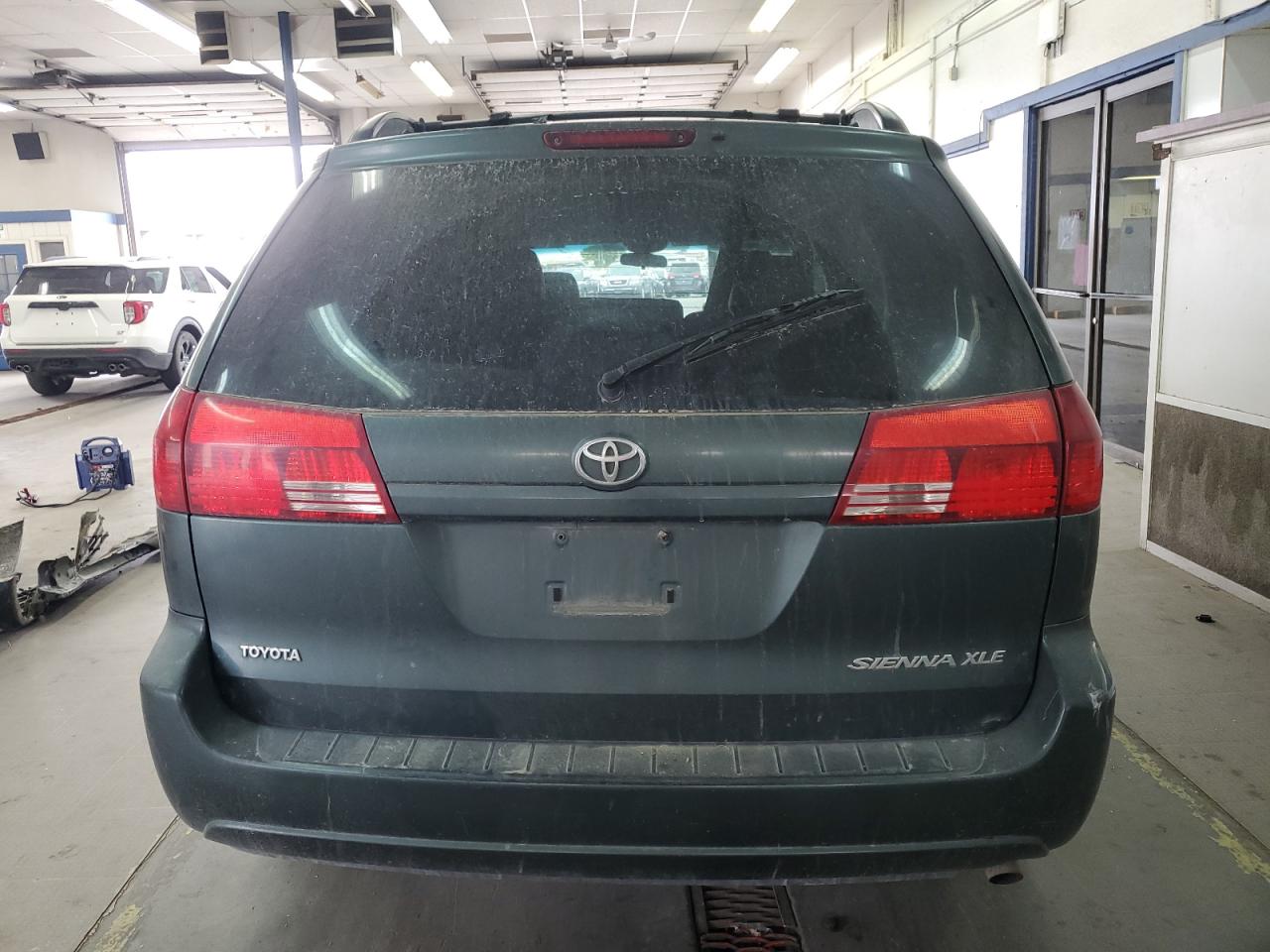 2004 Toyota Sienna Xle VIN: 5TDZA22C44S048059 Lot: 81994055