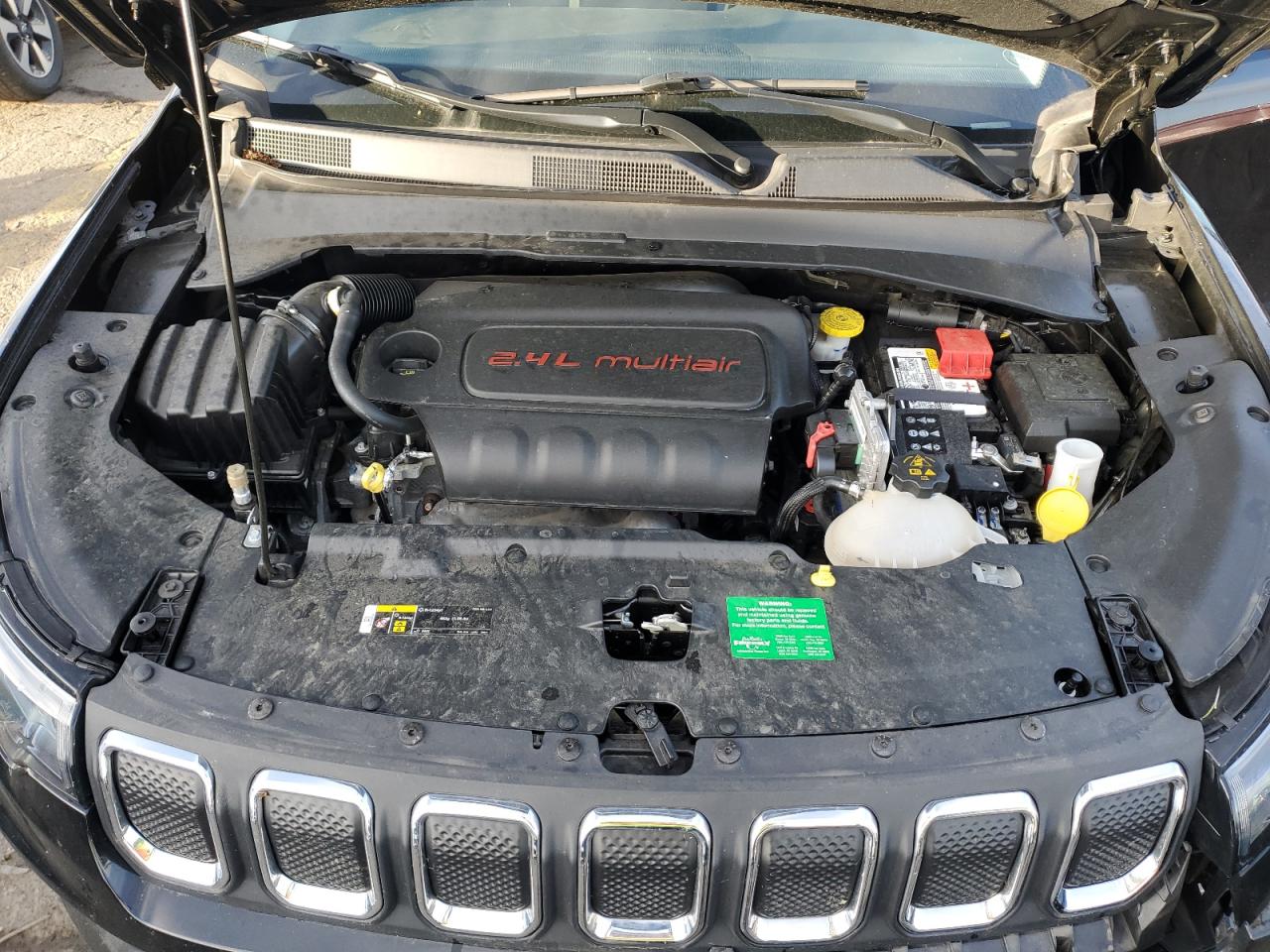 2022 Jeep Compass Latitude Lux VIN: 3C4NJDFB9NT177515 Lot: 82634115