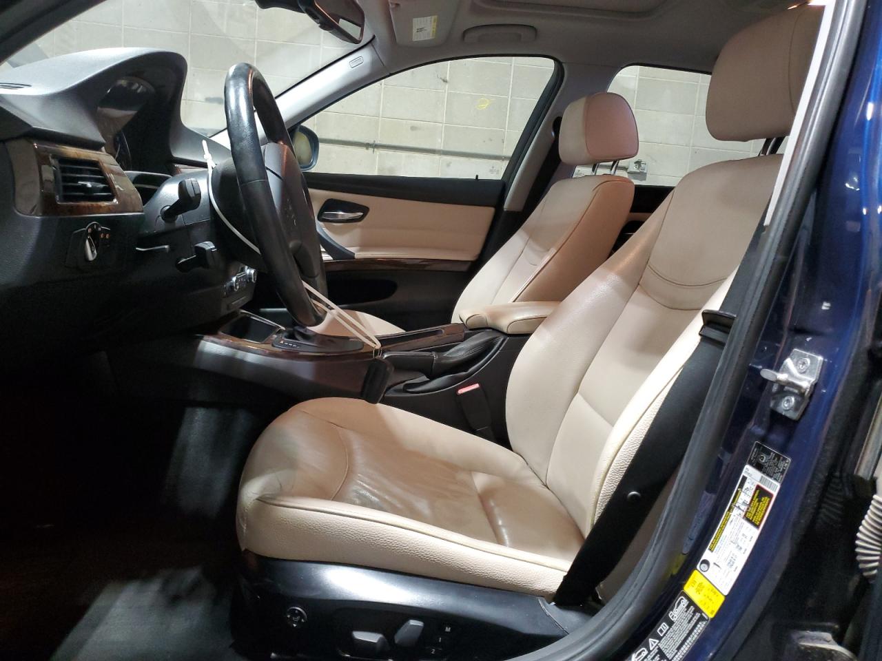 2011 BMW 335 Xi VIN: WBAPL5G56BNN23658 Lot: 86635855