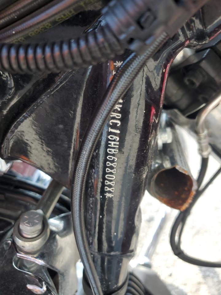 2017 Harley-Davidson Flhxs Street Glide Special VIN: 1HD1KRC16HB688088 Lot: 82188625