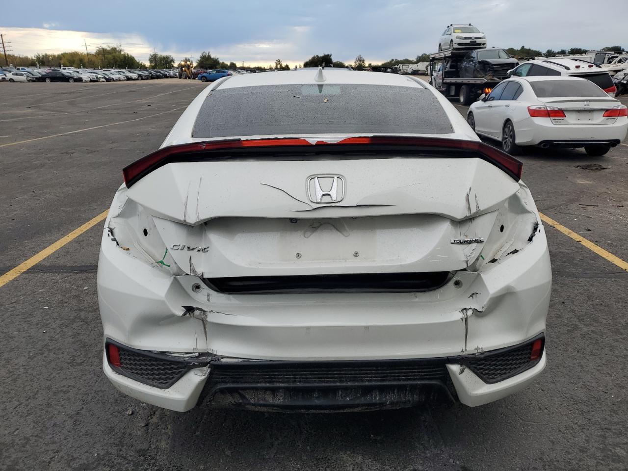 2017 Honda Civic Touring VIN: 2HGFC3B95HH351378 Lot: 86325595