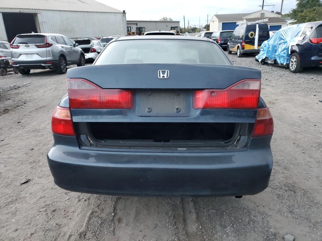 2000 Honda Accord Lx VIN: 1HGCG6652YA137124 Lot: 84577685