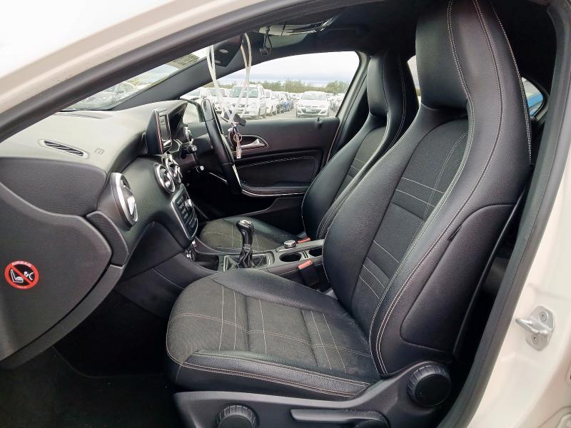 2013 MERCEDES-BENZ A180 BLUEEFFICIENCY SPORT 