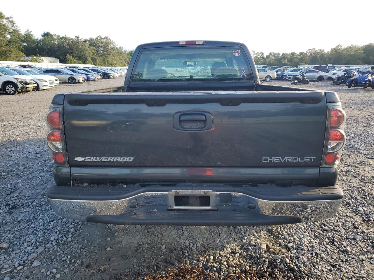 2004 Chevrolet Silverado C1500 VIN: 2GCEC19V041378380 Lot: 82410205