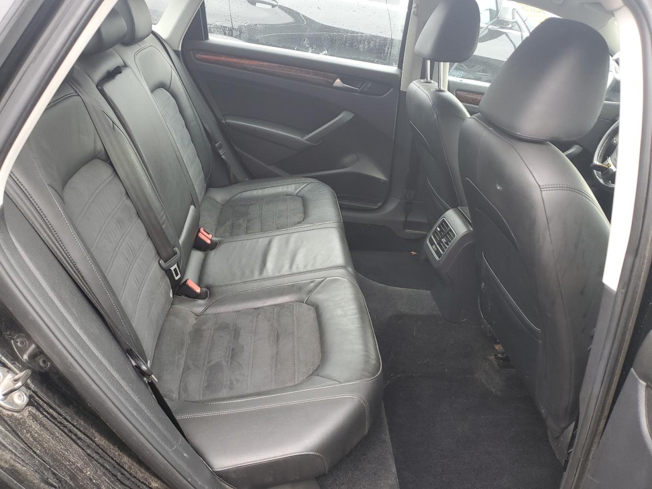 2013 Volkswagen Passat Sel VIN: 1VWCN7A37DC061914 Lot: 86484125