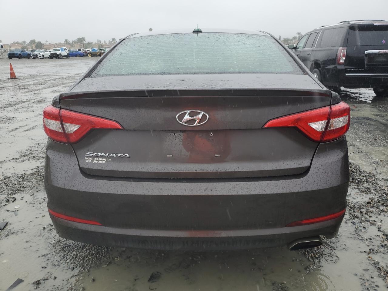 2015 Hyundai Sonata Se VIN: 5NPE24AF7FH203781 Lot: 85387735