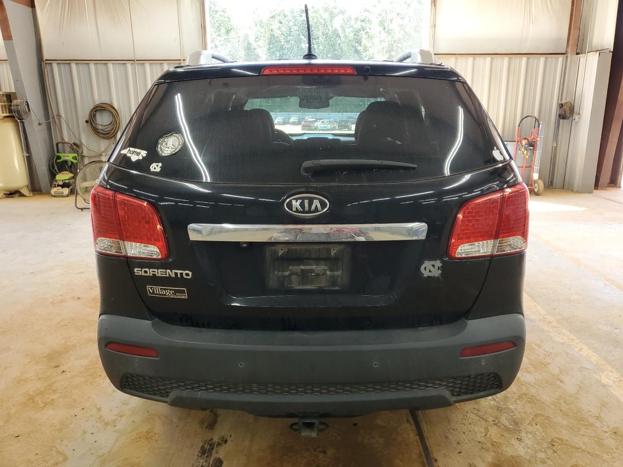 2011 Kia Sorento Base VIN: 5XYKT3A19BG178186 Lot: 85497385
