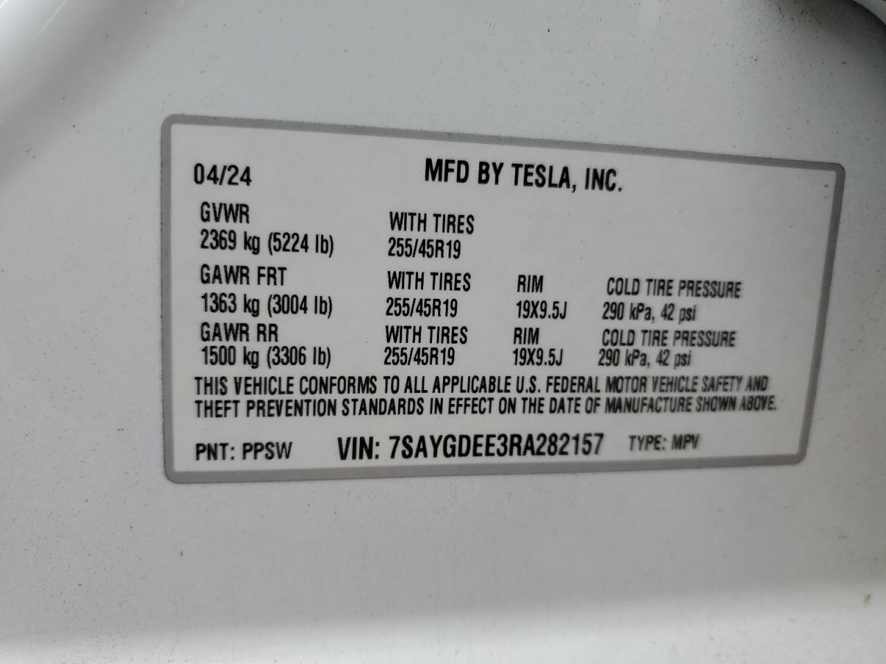 2024 Tesla Model Y VIN: 7SAYGDEE3RA282157 Lot: 84907235
