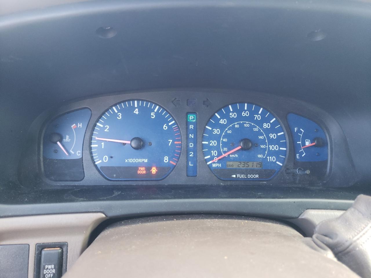 2001 Toyota Sienna Le VIN: 4T3ZF13C01U335113 Lot: 85836265