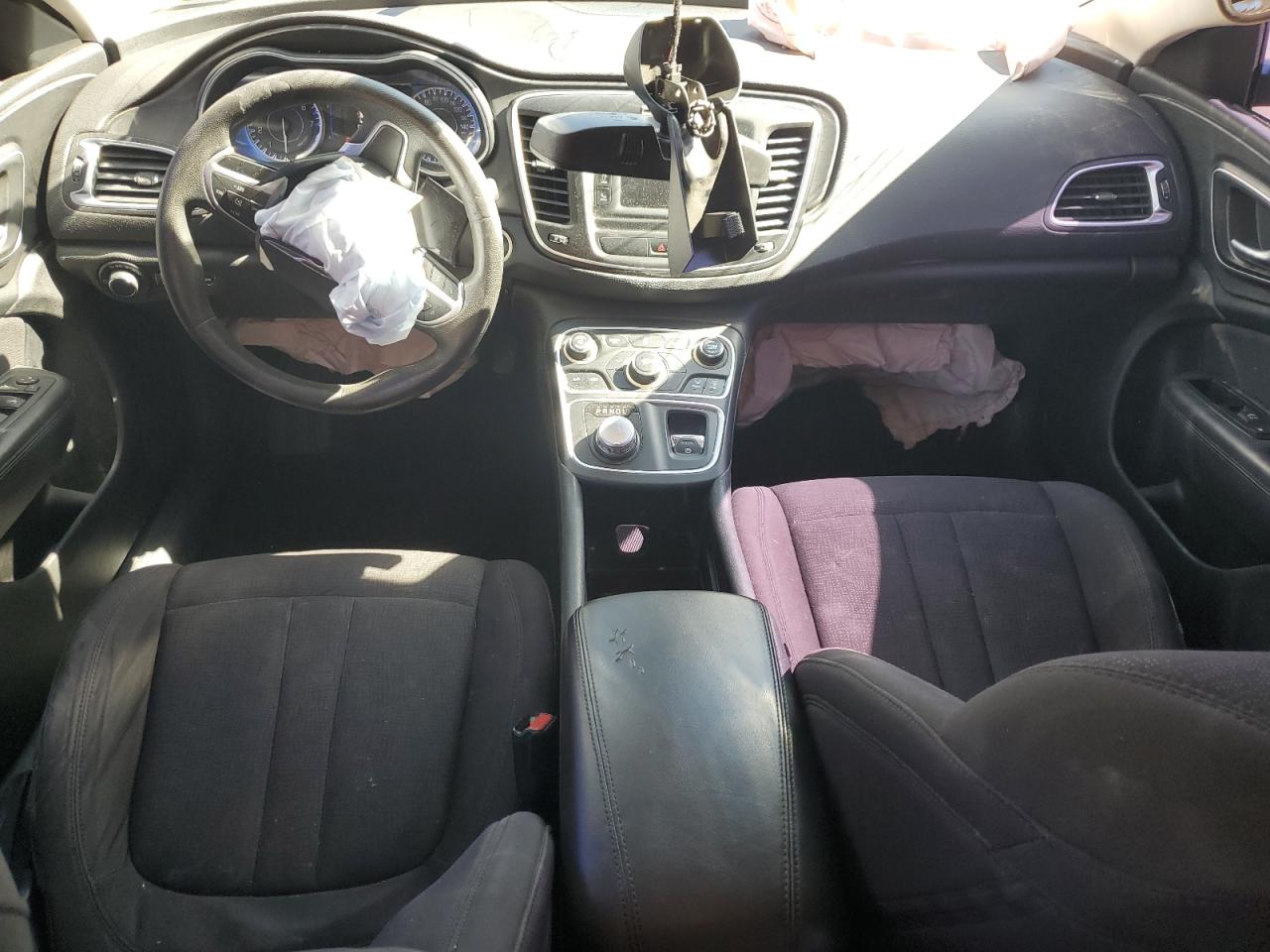 2015 Chrysler 200 Limited VIN: 1C3CCCAB8FN667372 Lot: 82701155