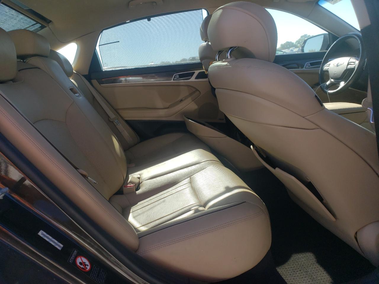 2015 Hyundai Genesis 3.8L VIN: KMHGN4JE1FU016450 Lot: 71853035