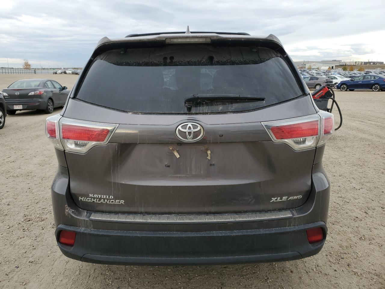 2015 Toyota Highlander Xle VIN: 5TDJKRFH1FS198481 Lot: 85155275