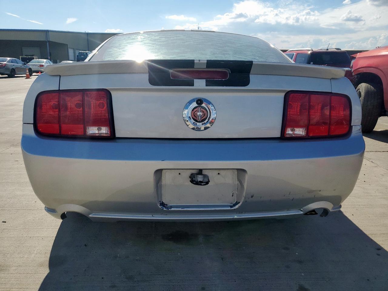 2008 Ford Mustang VIN: 1ZVHT80N585107948 Lot: 81829455