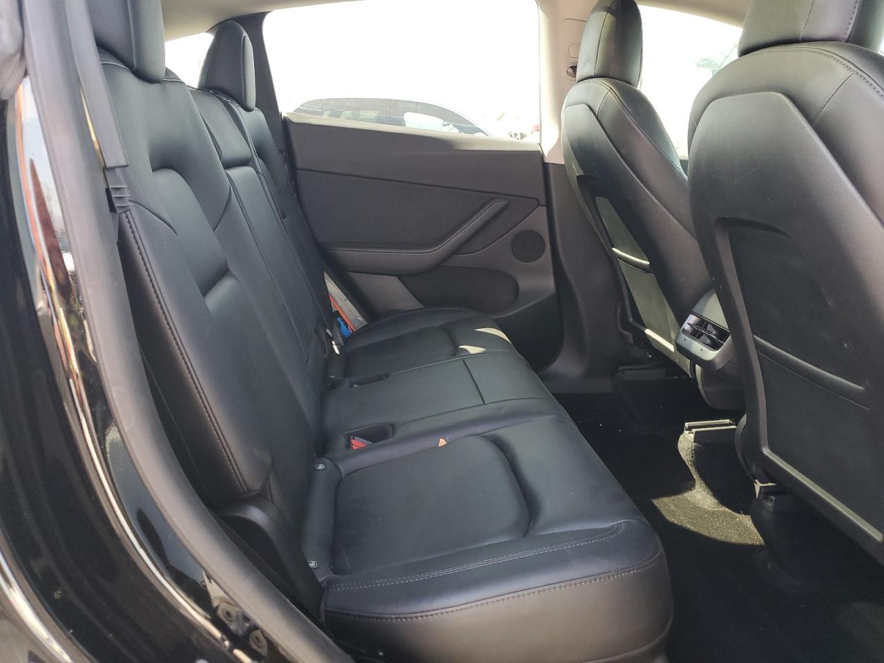 2021 Tesla Model Y VIN: 5YJYGDEF4MF230683 Lot: 90711075